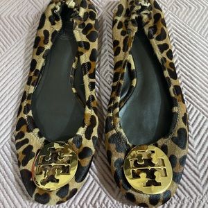 NWOT Tory burch Reva Leopard Flats 9
